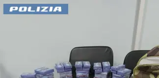 Sequestrati 28 Kg tra hashish e cocaina a Ostia, arrestato trentanovenne
