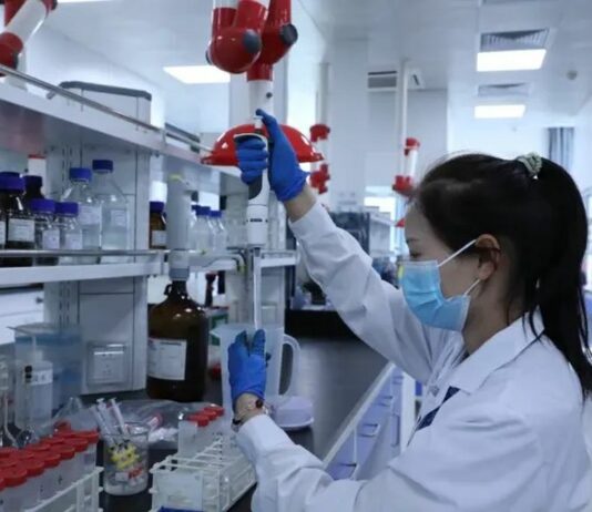 Cina, spesa per ricerca e sviluppo in aumento dell’8,2% nel 2025