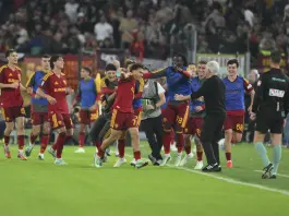 Castro e Lulli stendono il Genoa, la Roma vince 2-0 all’Olimpico