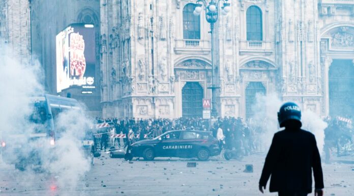 Cortei, il bilancio è di 28 arresti e 43 denunce. Tra le forze ordine 141 feriti