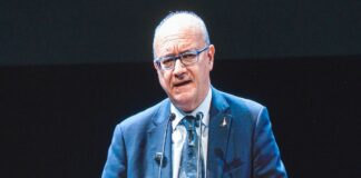 Valditara “Italia all’avanguardia nell’IA, realizzate 156mila aule digitali”