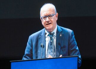 Valditara “Italia all’avanguardia nell’IA, realizzate 156mila aule digitali”