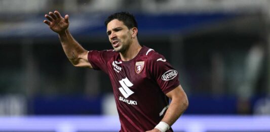 Il Toro vince 3-0 al Tardini, Simeone e Adams affossano il Parma
