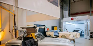 Mercedes-Benz inaugura a Fellbach il Classic Center rinnovato e ampliato