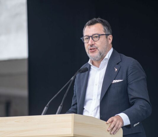 Carburanti, Salvini “Sbloccati fondi per un miliardo, da oggi pagamenti”