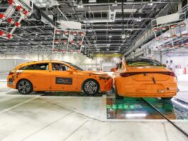 Mercedes CLA, primo crash test laterale ad alta velocità tra due vetture