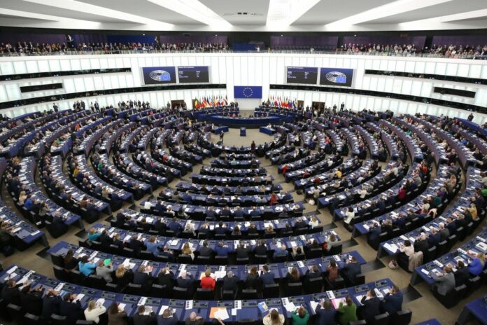 Strasburgo,
La Presidente della Commissione europea Ursula von der Leyen rilascia una dichiarazione presso la sede del Parlamento europeo