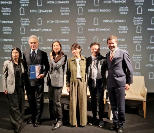Alle Gallerie d’Italia di Torino la mostra “Anastasia Samoylova. Harbor”