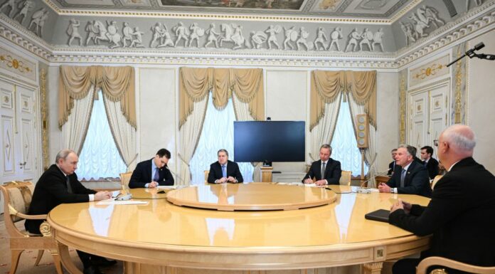 Ucraina, Cremlino “Pronti a negoziati trilaterali attorno al 10 novembre”