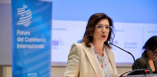 Al Forum Arcom record di presenze, imprese chiedono Ue più forte e regole semplici