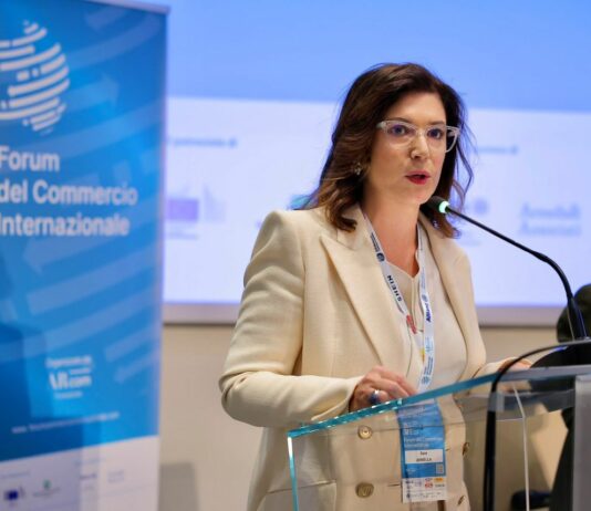 Al Forum Arcom record di presenze, imprese chiedono Ue più forte e regole semplici