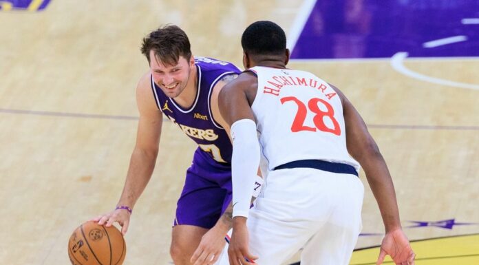 Doncic non brilla ma il derby di Los Angeles va ai Lakers, Hawks da record