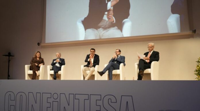 “Vivere del proprio lavoro”, a Roma IX Consulta Confintesa su salari e articolo 36