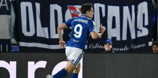 Douvikas esalta il Como, battuto il Sassuolo 2-0