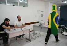 Ballottaggio in Brasile, prorogata di due ore chiusura dei seggi