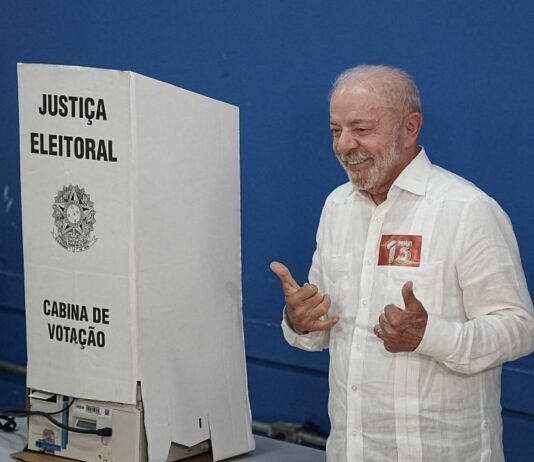 Brasile, Lula vince il ballottaggio ma Flavio Bolsonaro contesta il risultato
