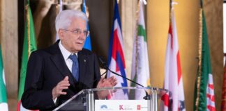 IA, Mattarella “Frenare competizione esasperata tra pochi soggetti”