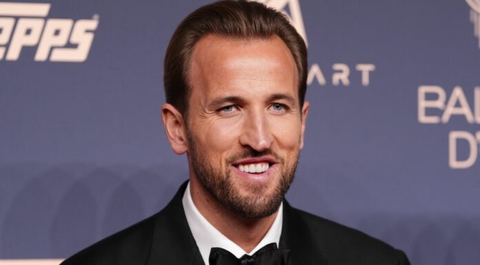 Harry Kane vince il Pallone d’Oro 2026