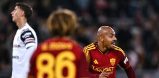 Sei gol e tante emozioni all’Olimpico, Roma batte Cagliari 4-2