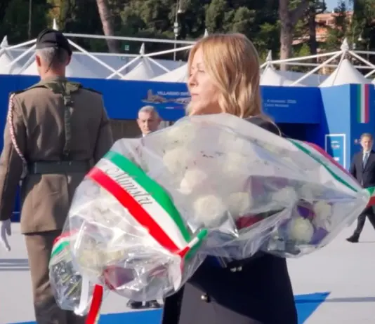 Elicottero italiano precipita in Bosnia, 4 militari morti. Omaggio di Meloni al Circo Massimo: “Non vi dimenticheremo”