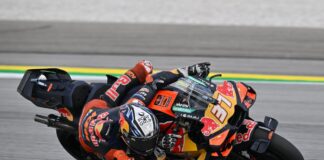 Acosta vince la sprint in Malesia davanti a Marc Marquez e Bezzecchi