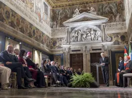 Mattarella “In tempi di incertezza il futuro va disegnato dai giovani”