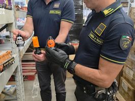 Catania, maxi sequestro di oltre 11 milioni di articoli di Halloween non conformi
