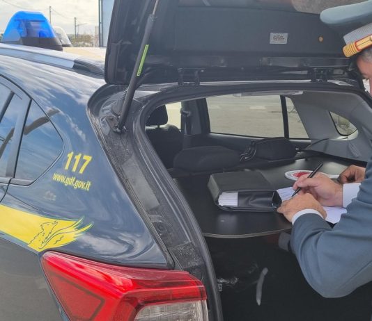 Individuati nel Barese 8 lavoratori in nero e 11 dipendenti irregolari
