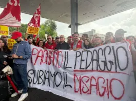 Carovane su A18 e A20 contro le autostrade insicure in Sicilia, protesta della Cgil