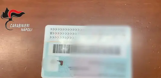 Carte d’identità elettroniche “decapitate” del microchip, scoperti tre casi nel Napoletano