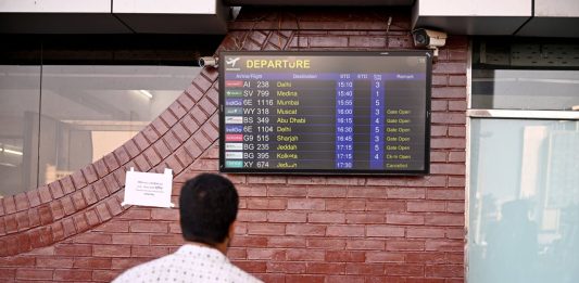 Arabia Saudita, prorogata la sospensione del traffico all’aeroporto di Riyad