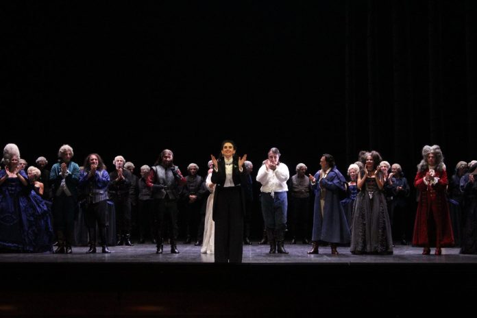 Al centro Gianna Fratta_Rigoletto_Teatro Massimo Palermo ph. ┬® Lannino Studio Camera IMG_9760
