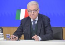 Cortei, Mantovano “Molti di quei ragazzi avevano assunto stupefacenti prima di darsi a devastazioni e saccheggi”