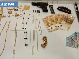 Truffa coppia di anziani a Novara e li aggredisce, poi fugge in treno armato: arrestato un 43enne