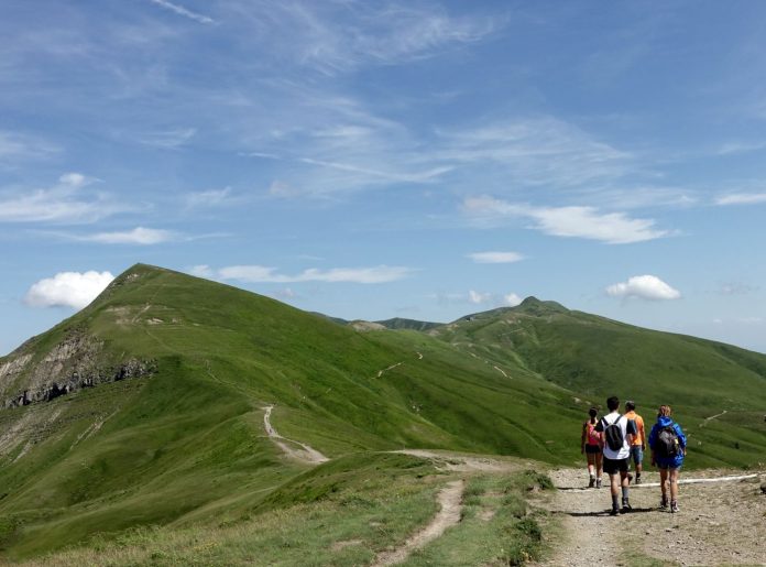 Escursionisti in appennino
