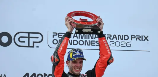 Bezzecchi trionfa nel Gp di Indonesia, podio tutto di marca Aprilia