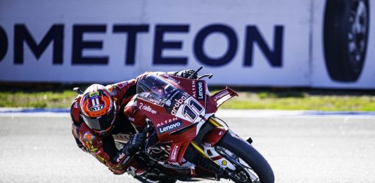 Superbike, all’Estoril Pirelli festeggia un sabato di nuovi record