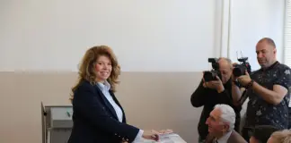 Elezioni presidenziali in Bulgaria, domani il ballottaggio tra Yotova e Gyurov