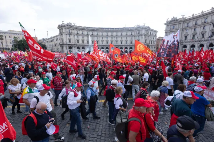 Roma, Manifestazione Cgil “La via Maestra”
