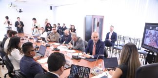 Ecuador, l’ambasciatore italiano Davoli invitato a una riunione della commissione giustizia del Parlamento
