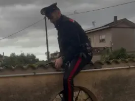 Temporali nel Lazio, danni e disagi dal litorale alla Capitale. Abitazione allagata a Nettuno, i Carabinieri salvano due persone
