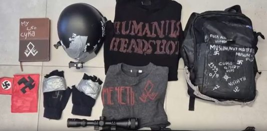 Alludeva sui social network a stragi e atti violenti a scuola, denunciato 14enne a Catania / Video