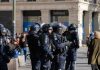 Coprifuoco mirati in Francia dopo le violenze, Lecornu “Se necessario questa sera ne verranno decisi altri”