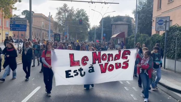 Corteo Bologna.jpg