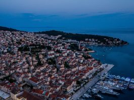 Malta-registered aircraft issues emergency signal, lands in Nuremberg