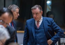 De Wever “Il Belgio intende consegnare dieci caccia F-16 all’Ucraina entro la fine dell’anno”