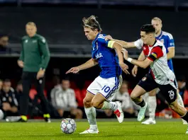 Primo ko per il Como in Champions, il Feyenoord si impone 3-2
