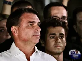 Media “Fuga di Flavio Bolsonaro in Argentina”, ma Buenos Aires smentisce