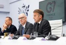 Crisi energetica, Macron “I Paesi del G7 rilasceranno fino a 100 milioni di barili di gasolio e greggio in 4 mesi”