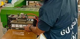 Contrabbando di sigarette, 8 arresti e sequestro di 20 tonnellate di tabacco nel Viterbese / Video